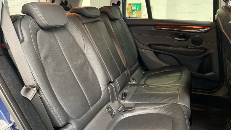 BMW 2 Series 218i Luxury 5dr Step Auto Petrol Estate